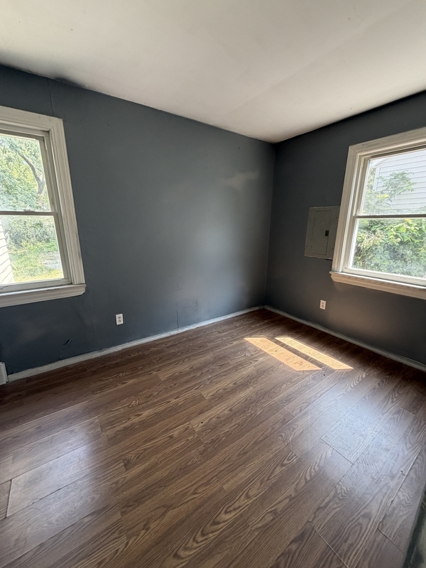 16317 Clearview Ave – photo 3