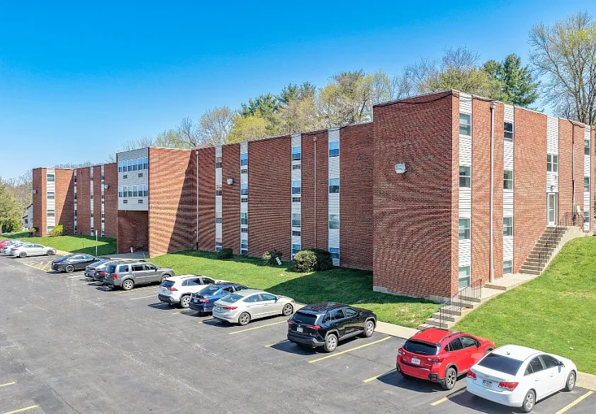 Park Ridge Apartments – photo 3