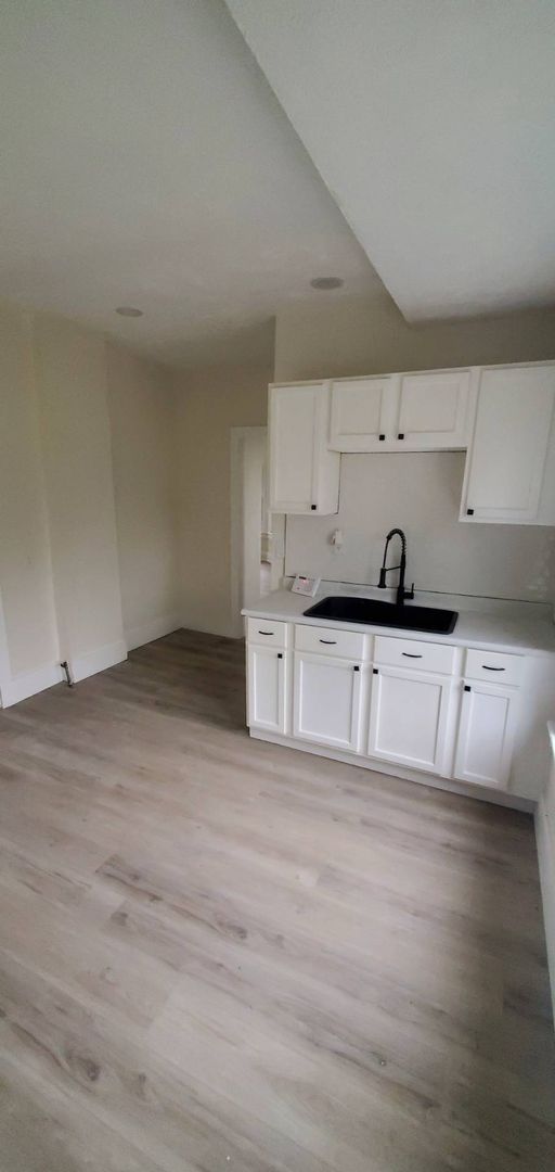 9703 Elwell Ave – photo 5