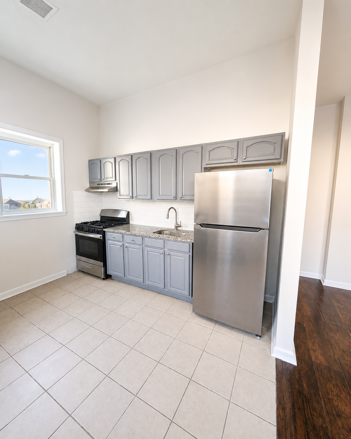 546-554 Prospect St unit 3B – photo 1