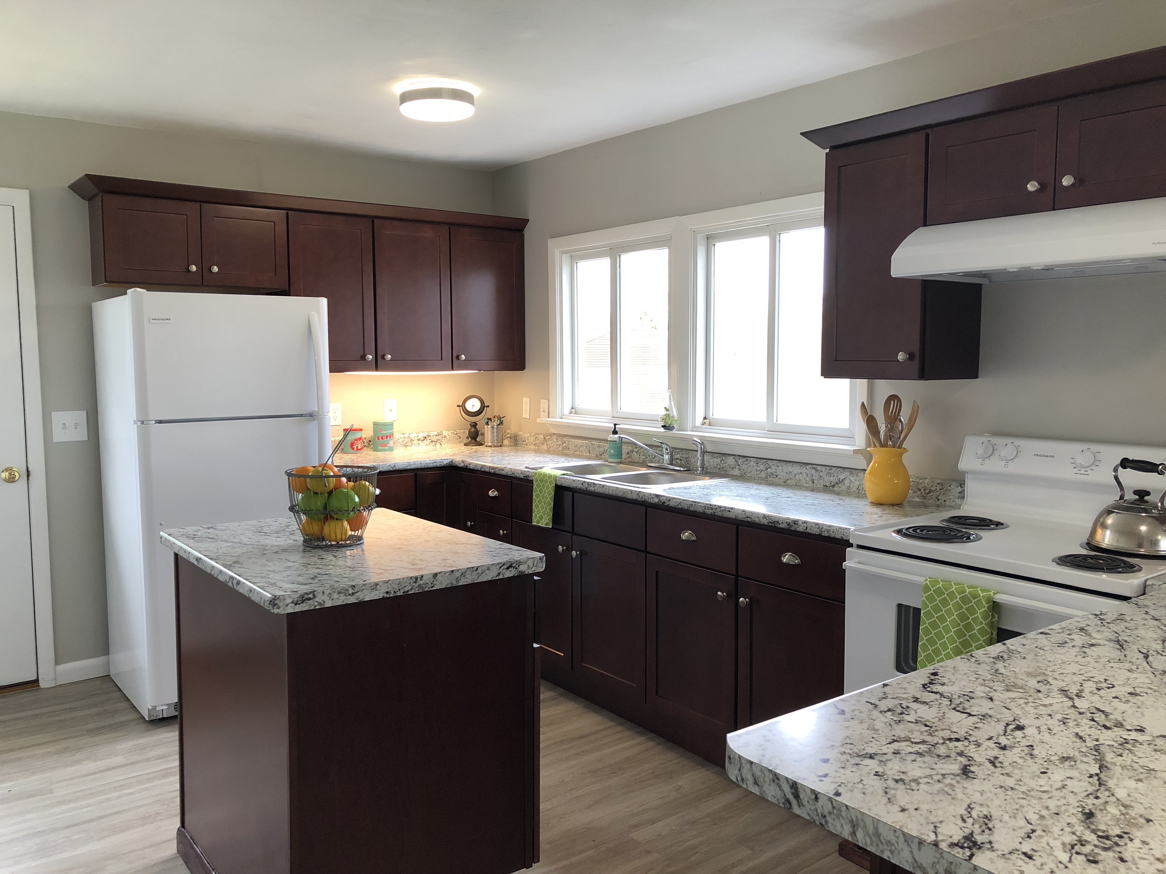 1020 Danby Rd – photo 1