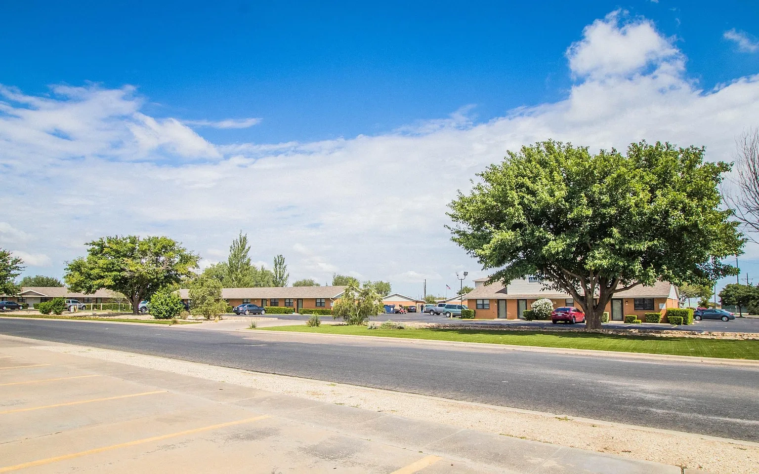Summer Place Apartments – photo 2