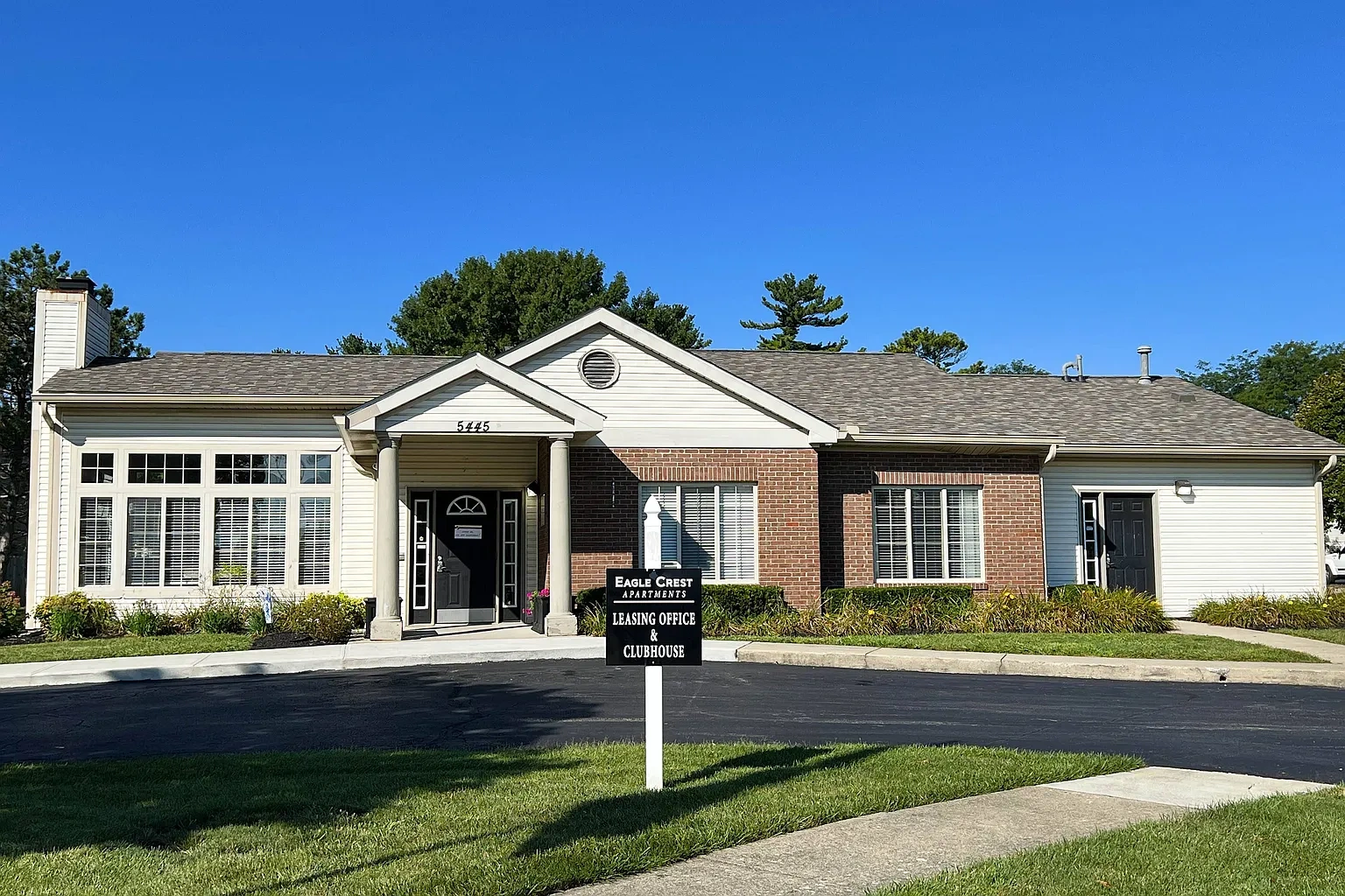 Eagle Crest Apartments – photo 2