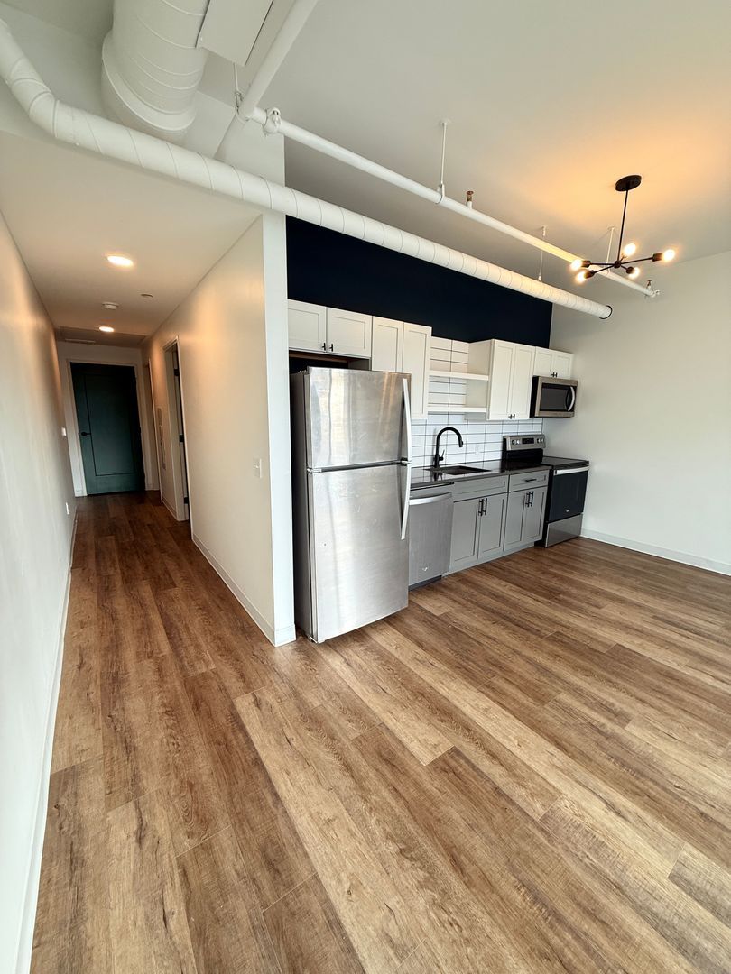 1709 Fifth Ave unit Unit 412 – photo 4