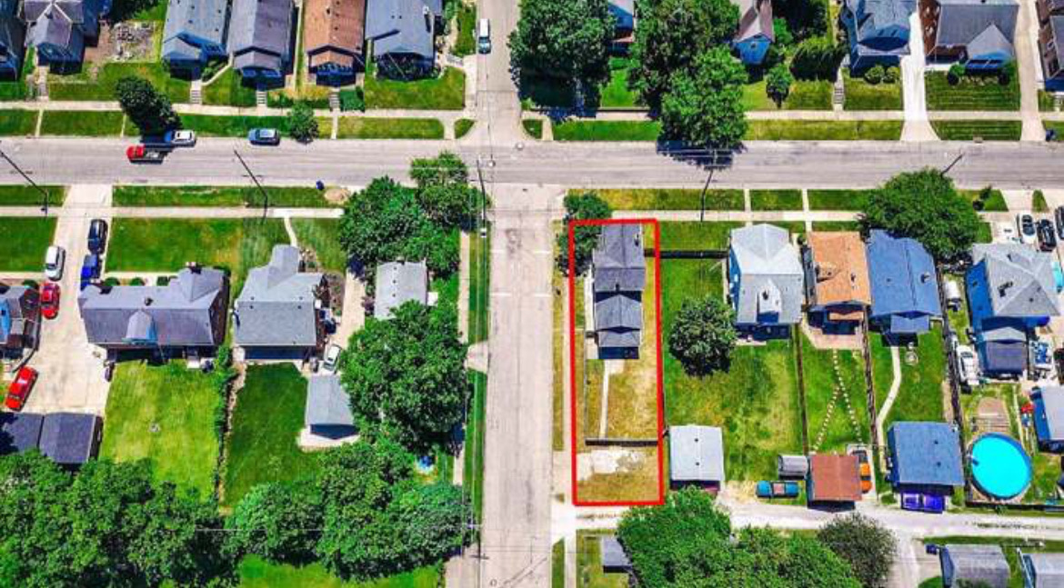 504 Millikin St – photo 3