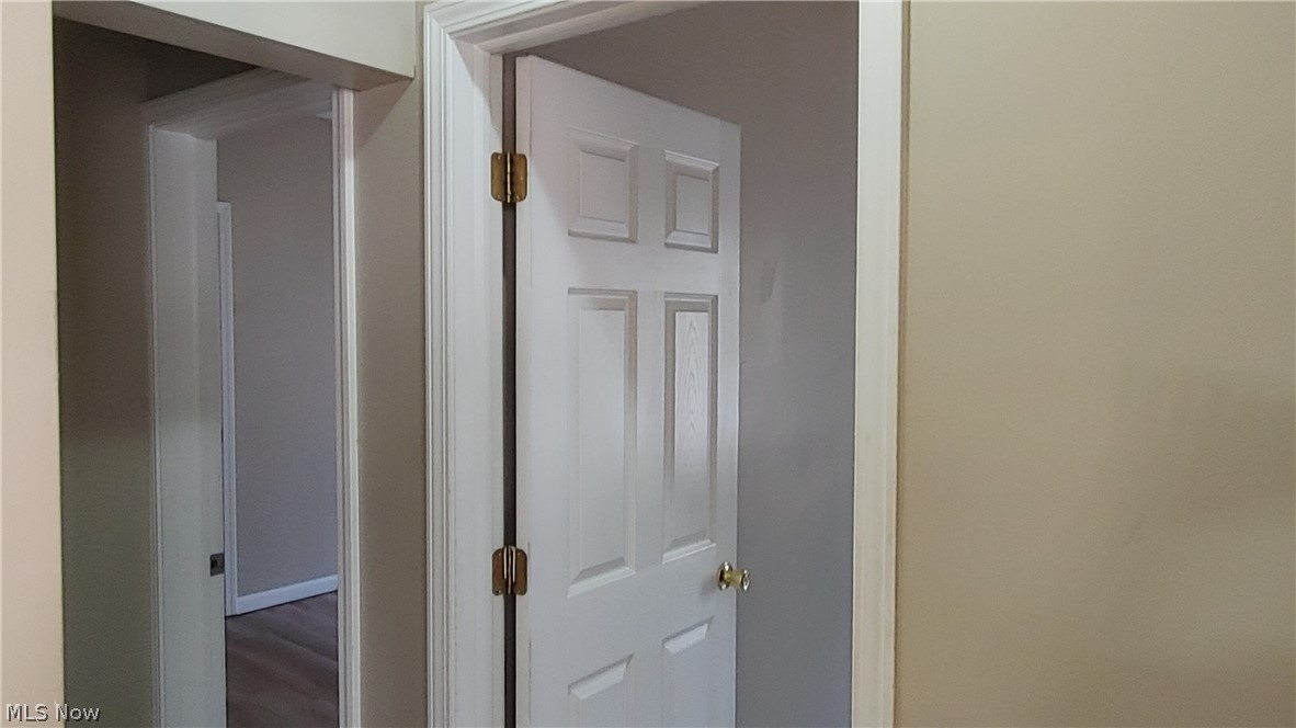 634 Sumner St unit UP – photo 4