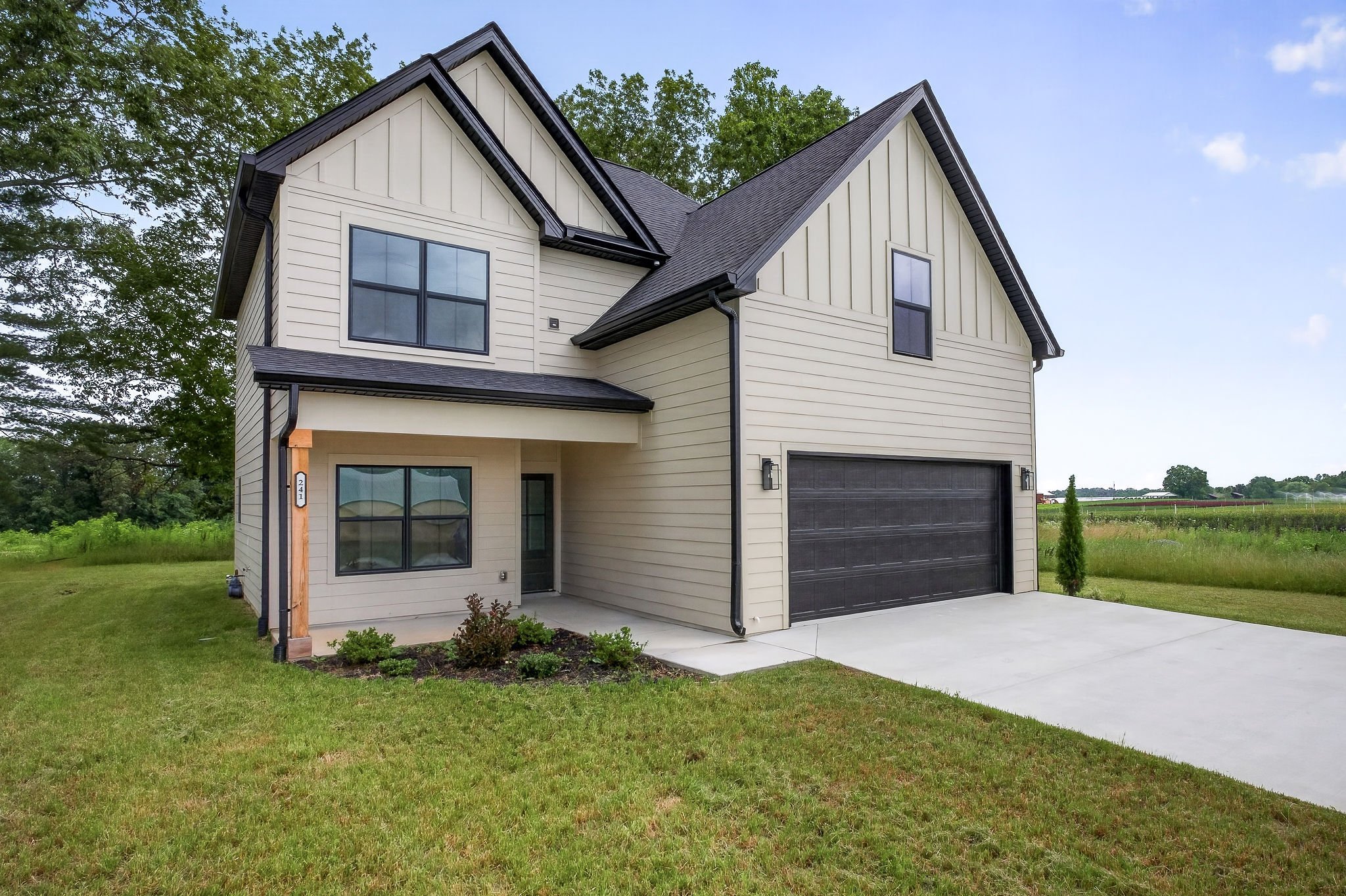 241 Cripps Ln – photo 2