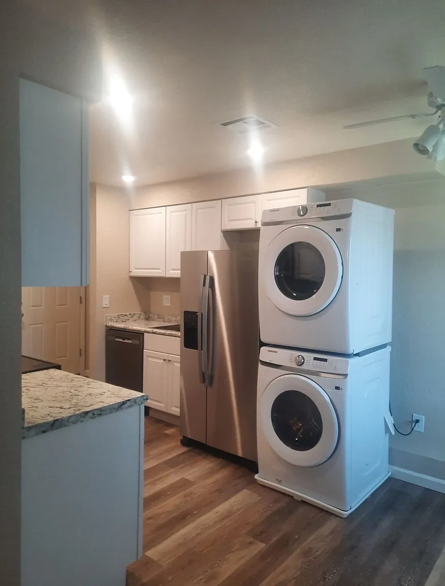 Canyon Club Apartments – photo 3