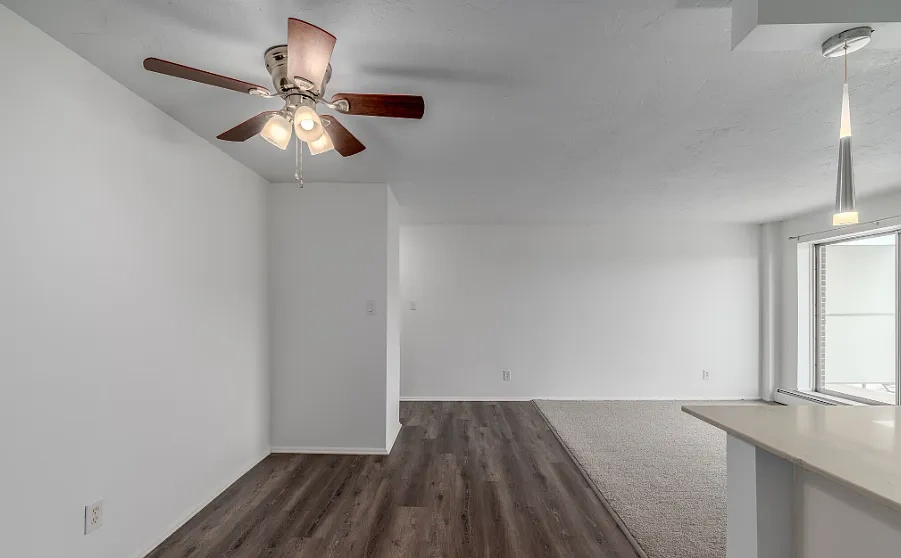 Mark Twain Apartments – photo 1