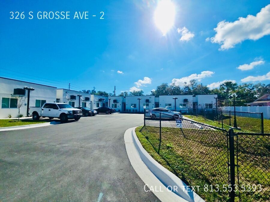 326 S Grosse Ave – photo 3