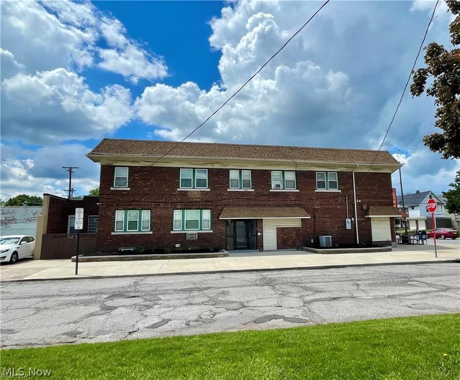13501 Lakewood Heights Blvd unit 3 – photo 1
