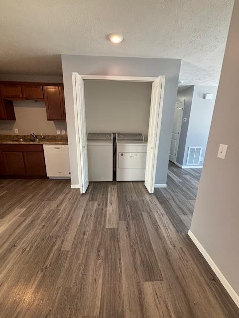 911 N Riverside Dr unit 7 – photo 5