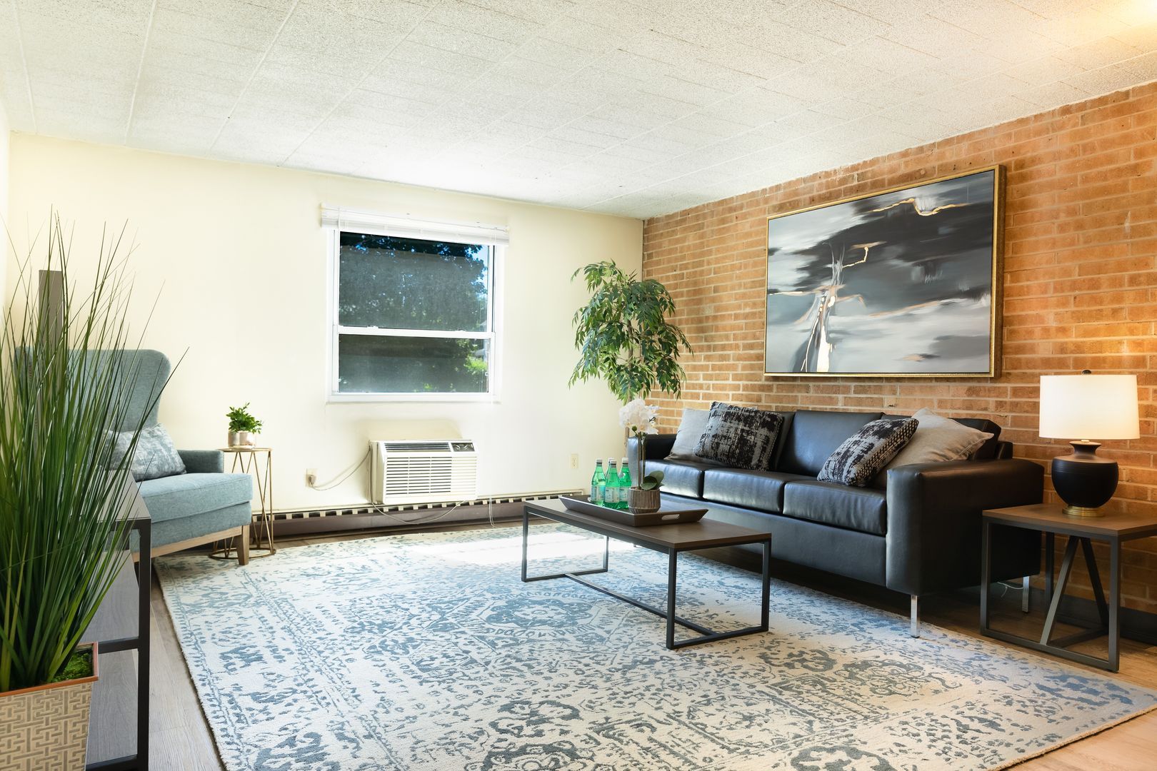 415 W College Avenue – photo 2