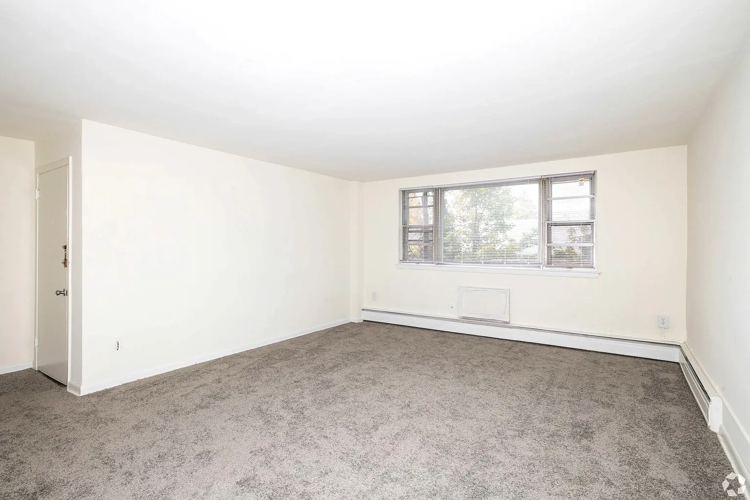 Karen Court Apartments – photo 4