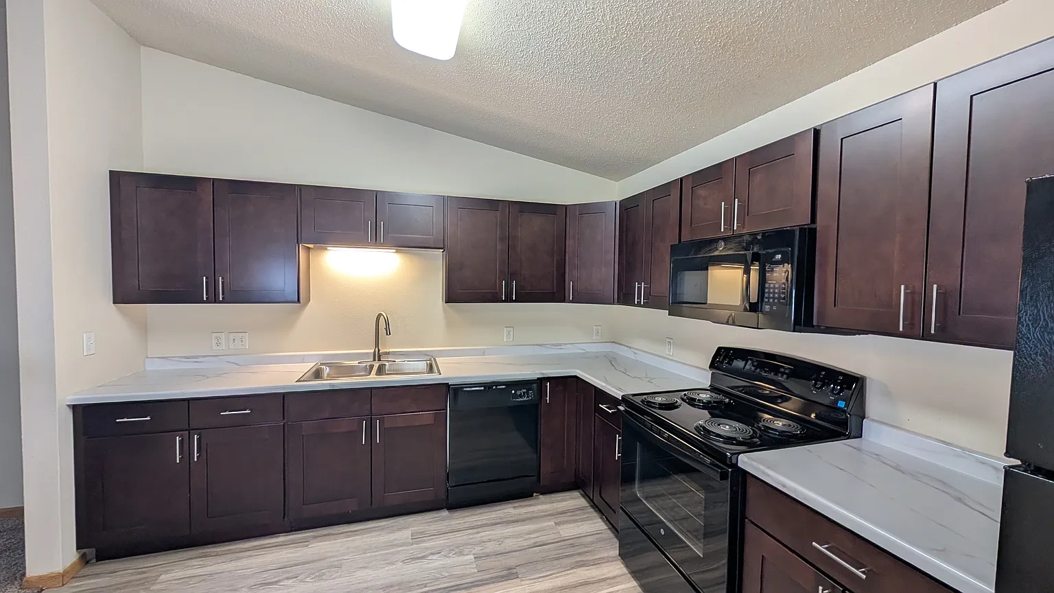 Amber Ridge Apartments – photo 4