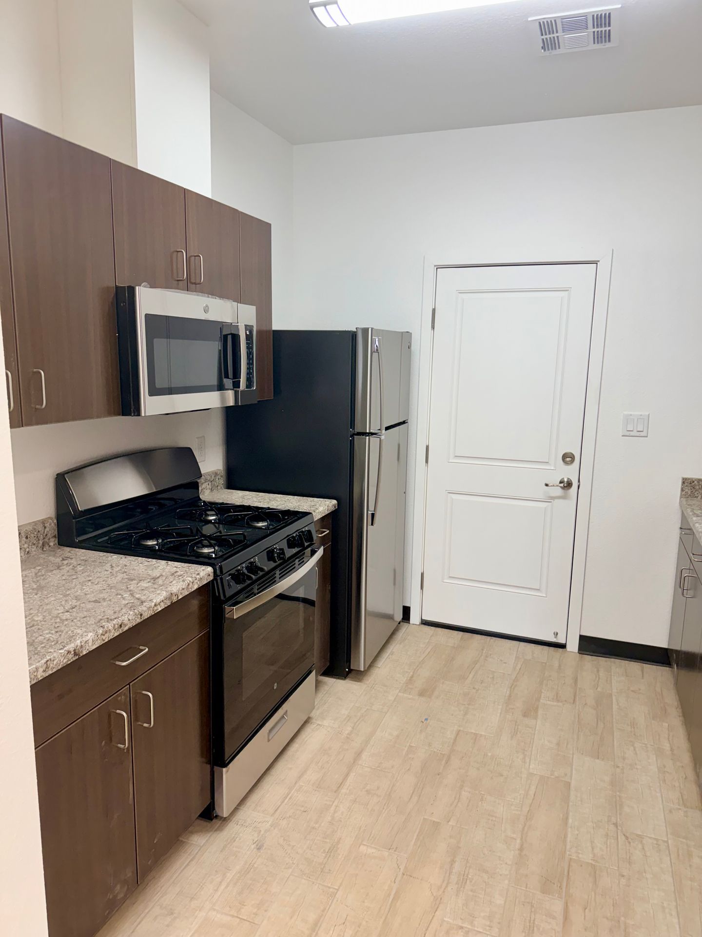 1134 S Palm Ave – photo 4