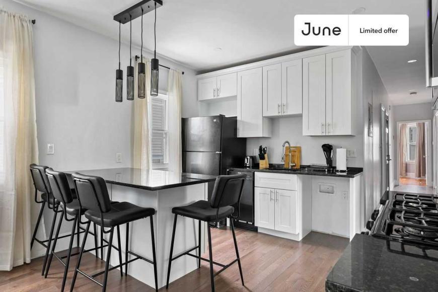 360 Park St – photo 3