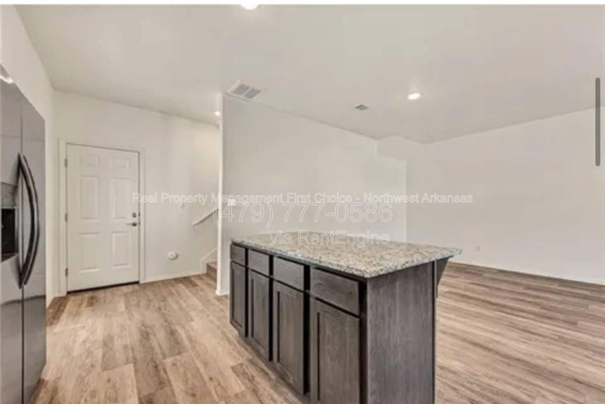 929 S Amarillo Ave unit 929 1 – photo 5