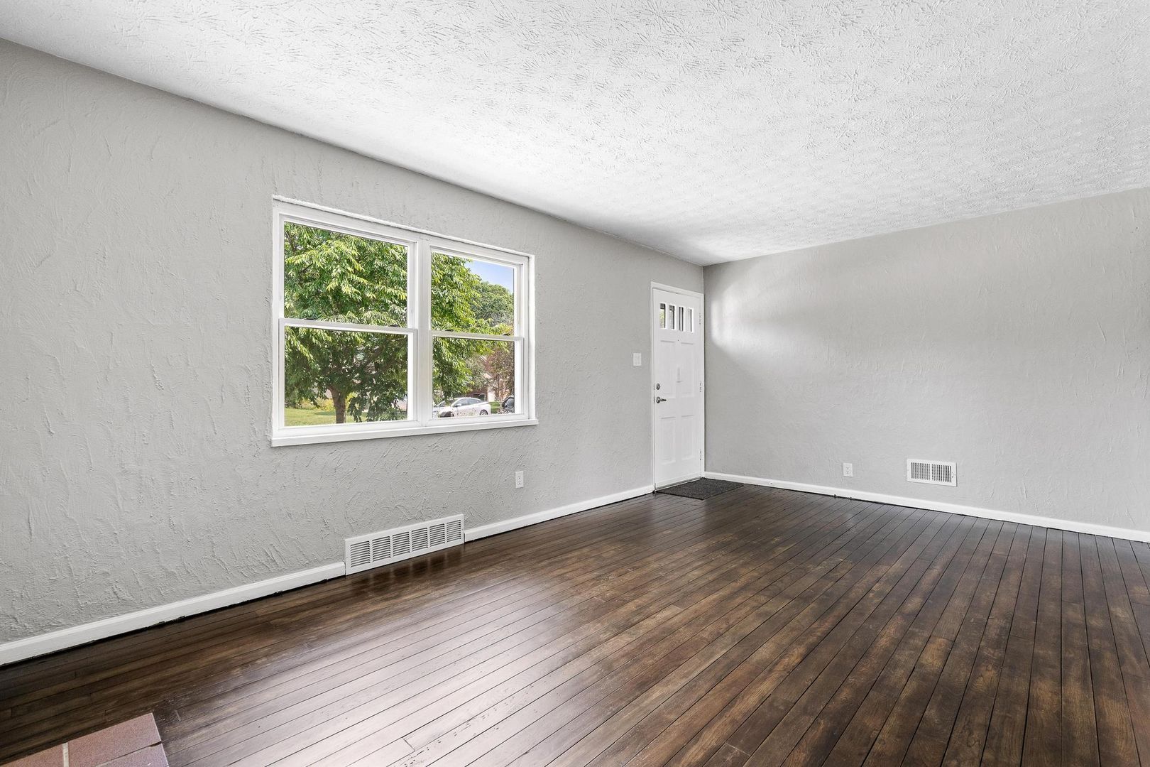 110 S Bromfield Rd – photo 5