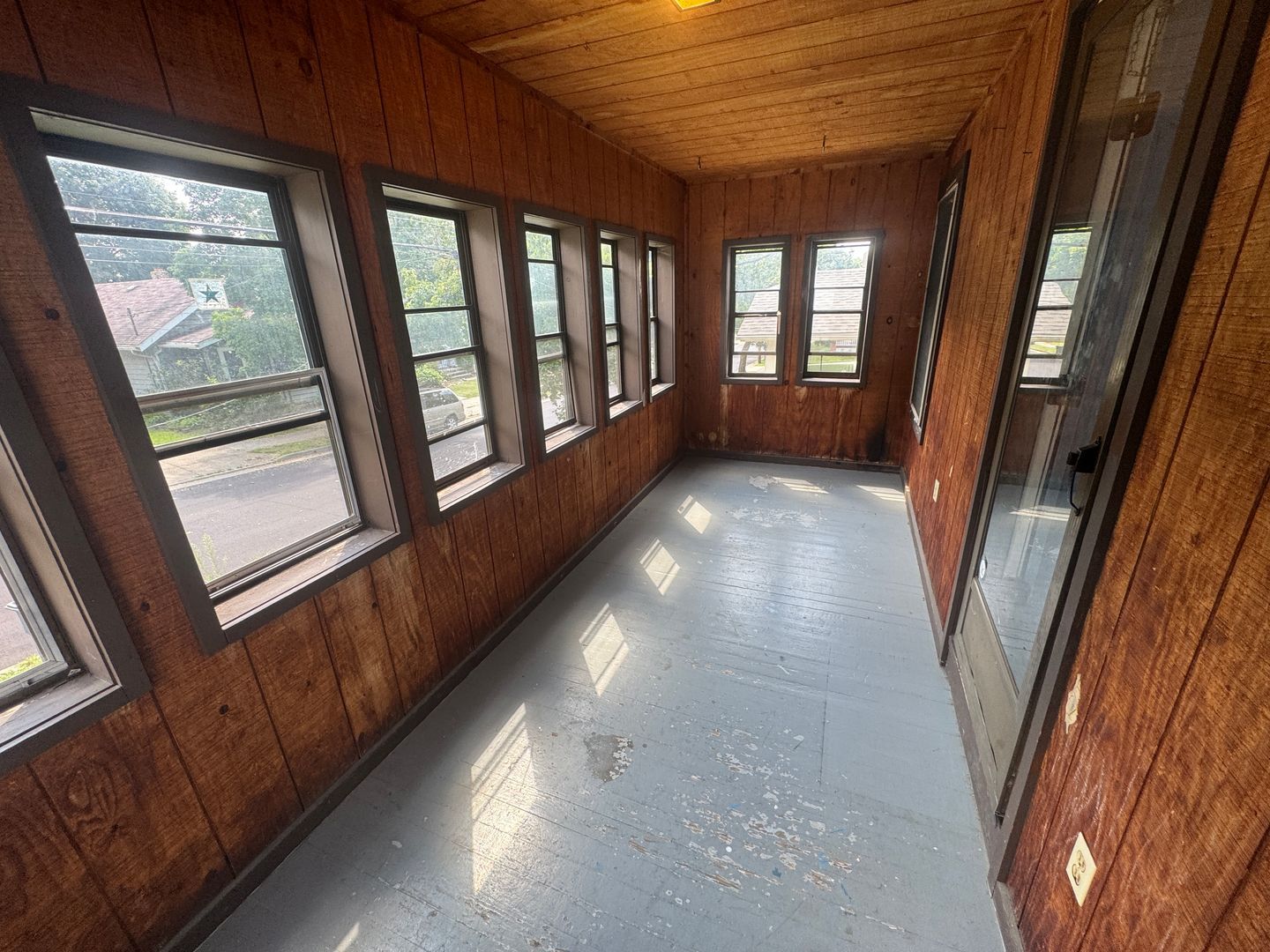 787 Jason Ave – photo 2