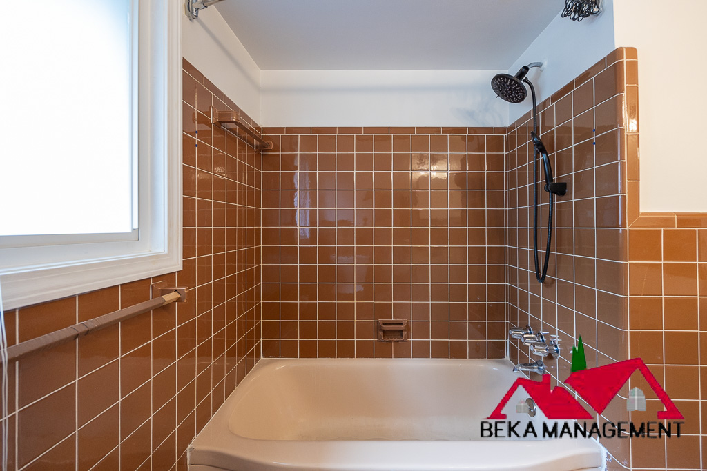 1611 Hazel St – photo 2