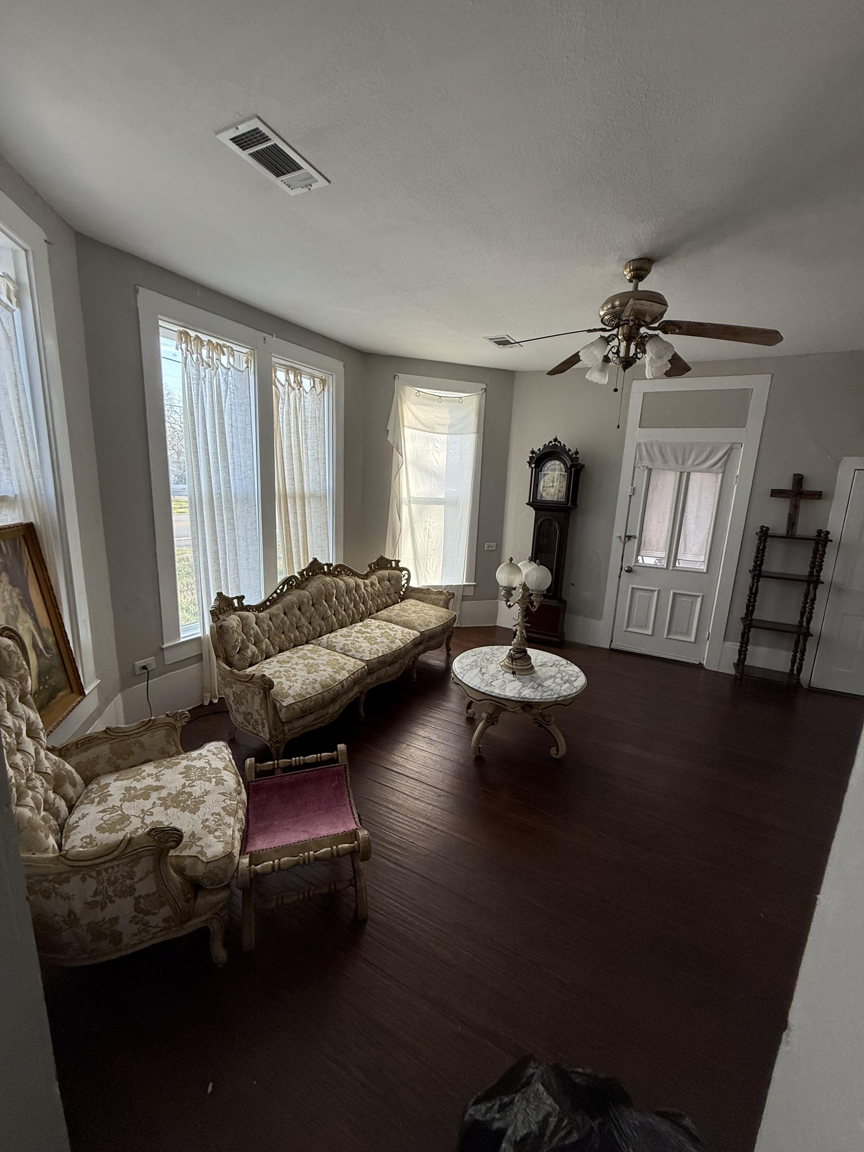 303 E 9th St – photo 5