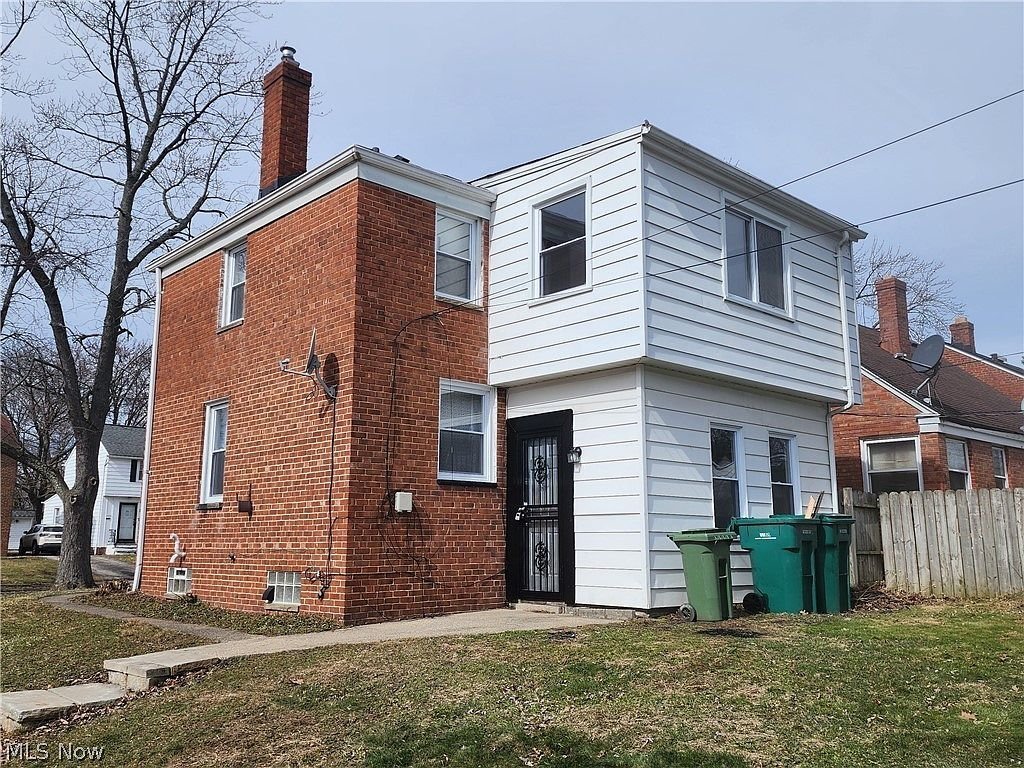5435 Beechwood Ave – photo 2