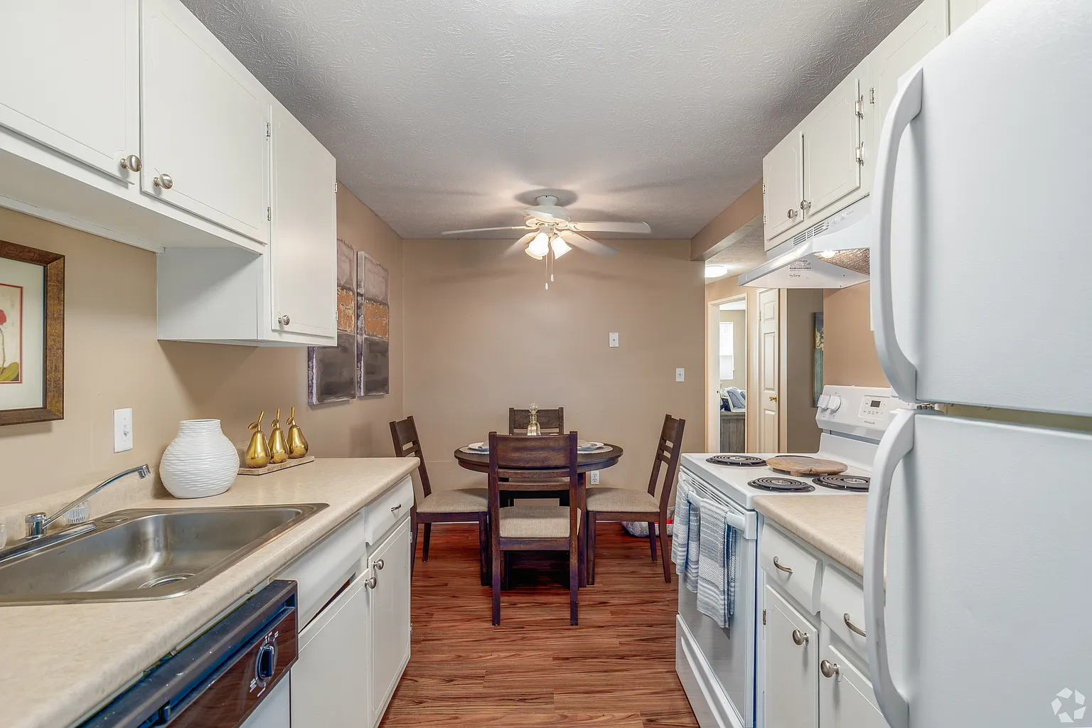 Kerrybrook Apartments – photo 2
