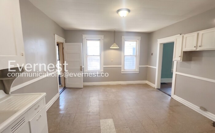 6401 Gertrude Ave unit F – photo 4