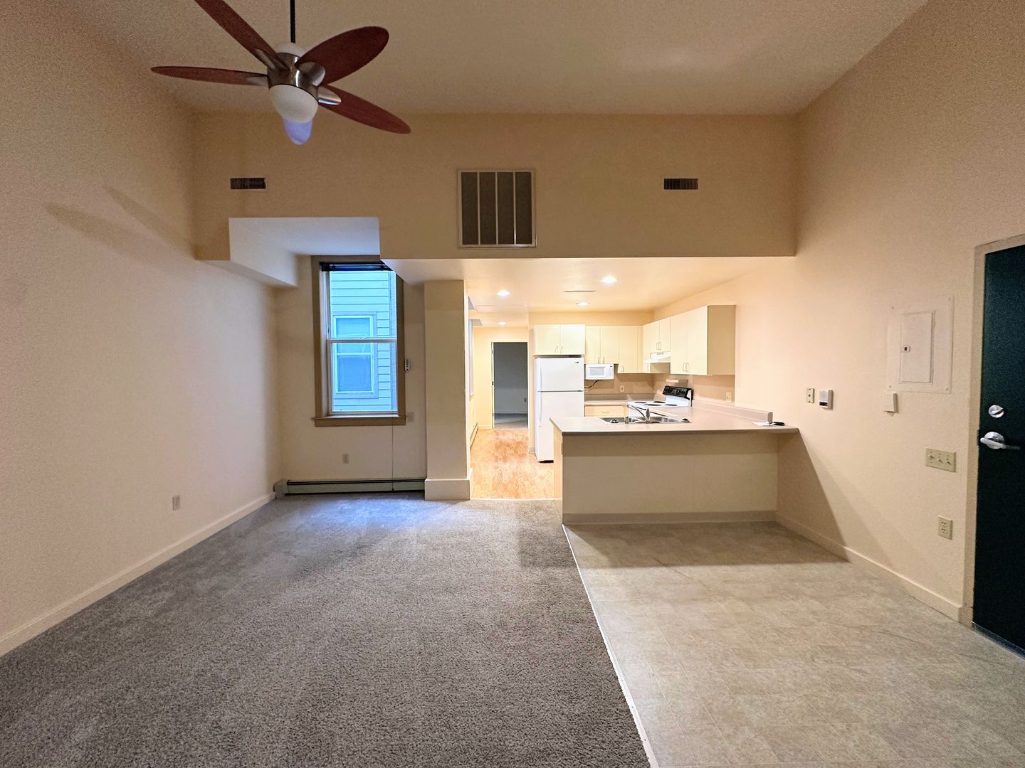 1713 Dunlap Ave unit 205 – photo 1