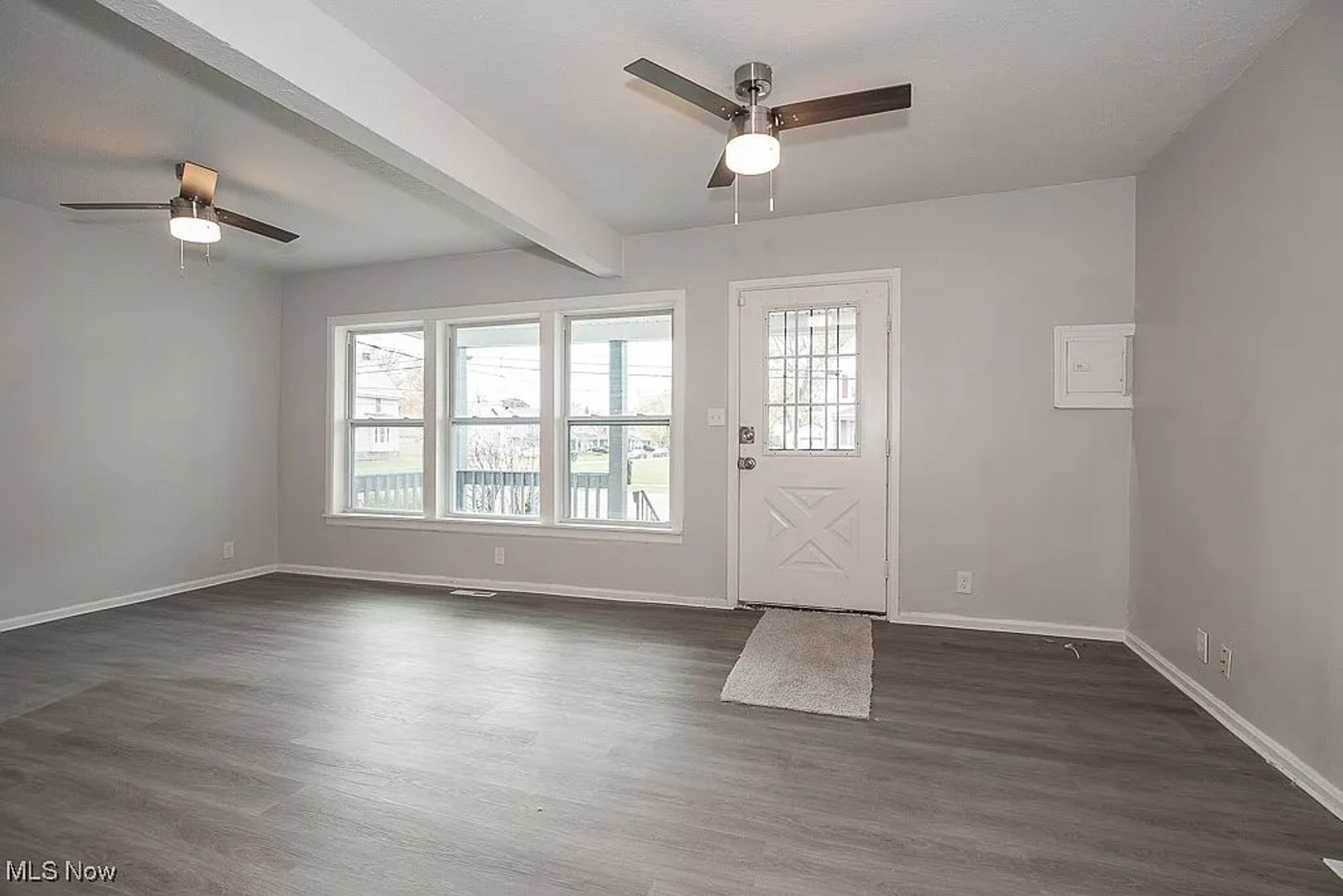 1037 Washington Ave – photo 2