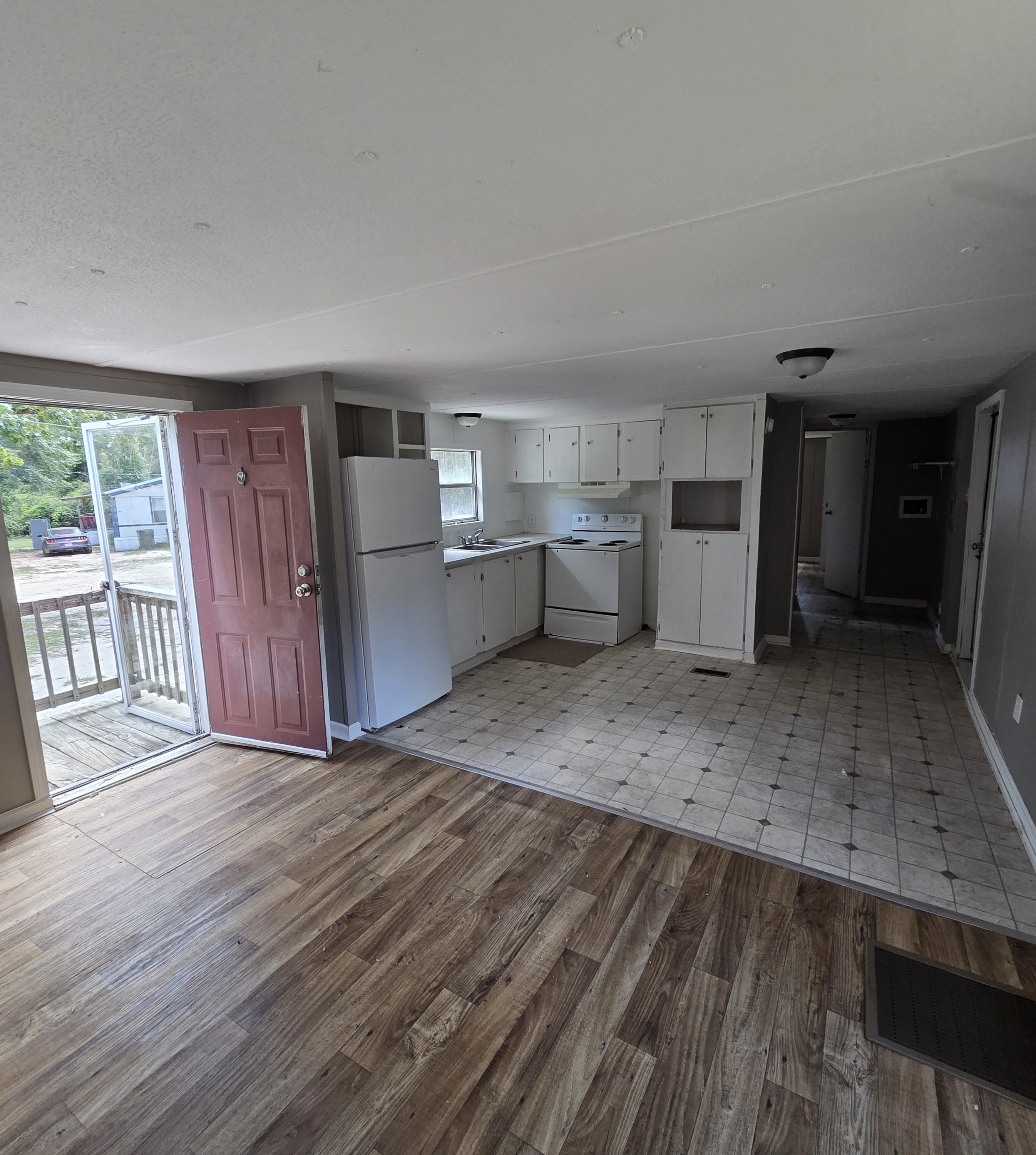 1119 N Broadway St – photo 1