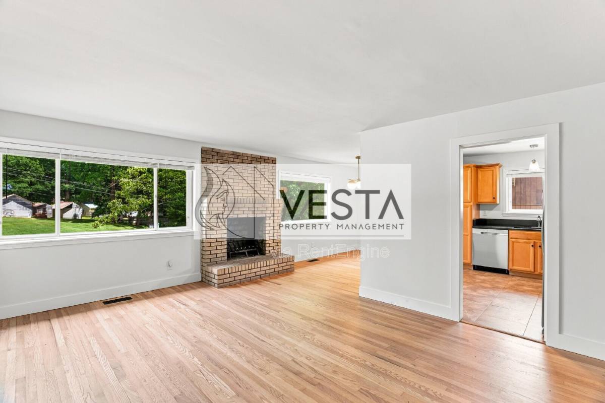 149 Oakdale Rd – photo 2
