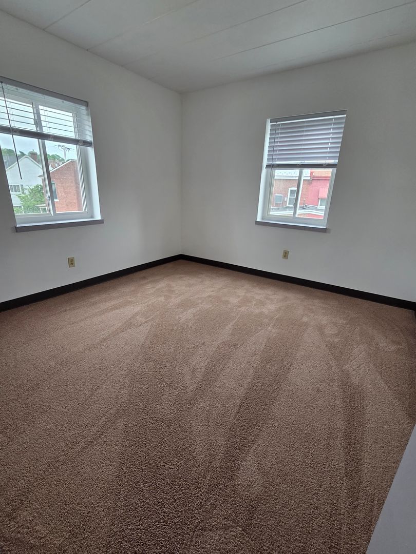 155 Pearl St – photo 2