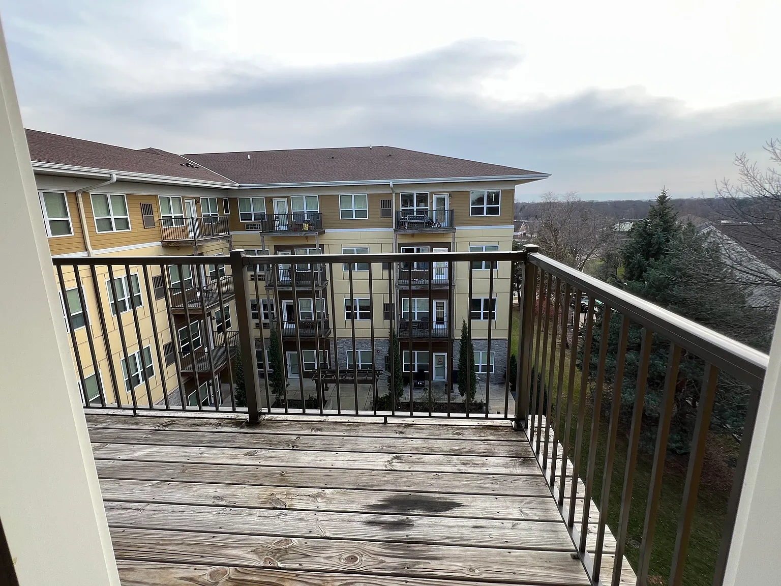 Granite Ridge Apartments – photo 1