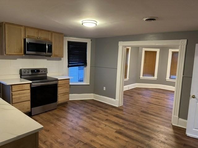 31 Allen St unit 2 – photo 2