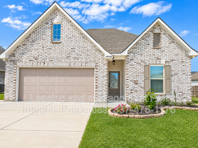 39083 Harrier St – photo 1