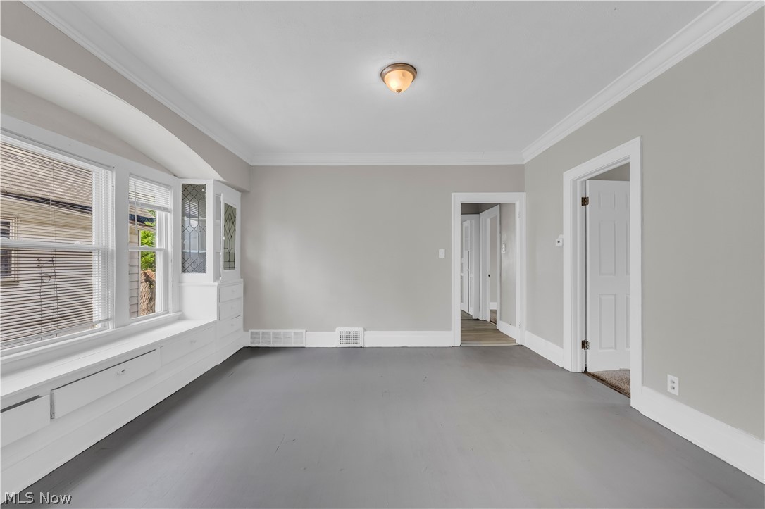 3652 E 153rd St unit 2/UP – photo 4