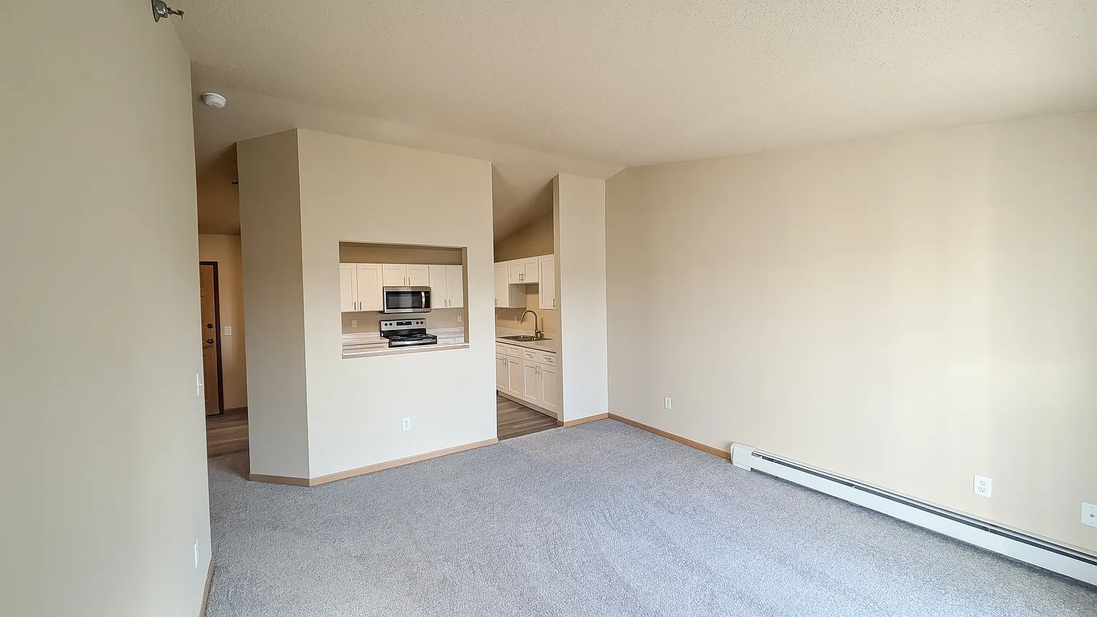 Osgood Townsite Apartment Homes – photo 5