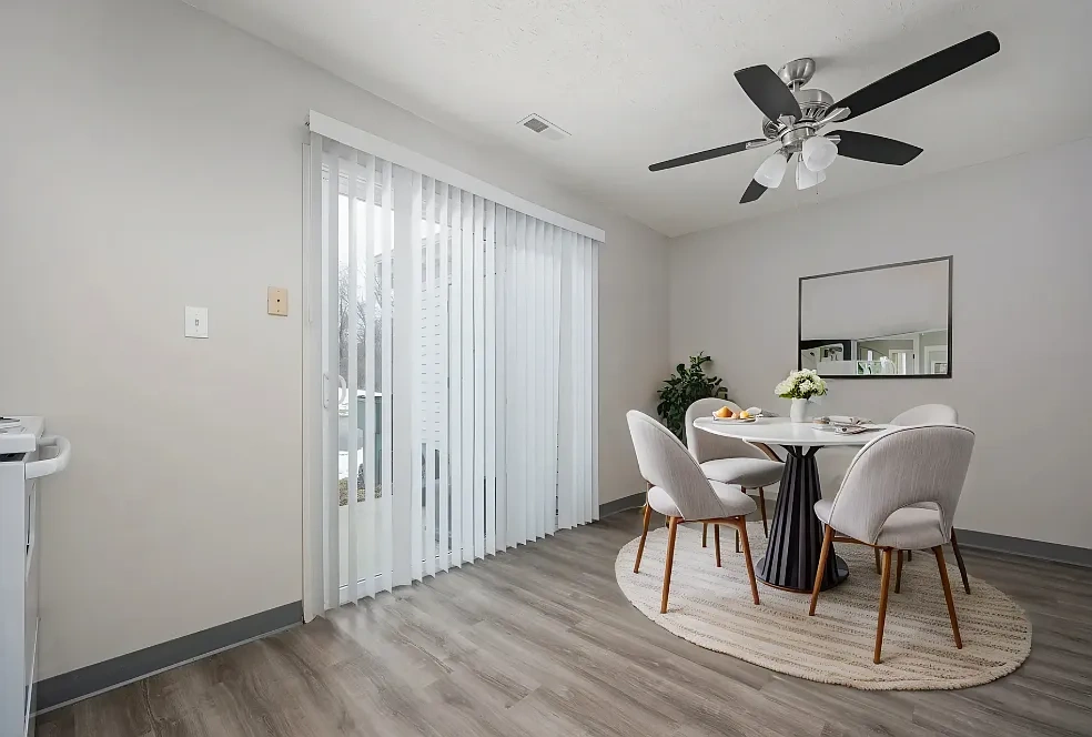 THE WILLOWS APARTMENT COMMUNITY – photo 4
