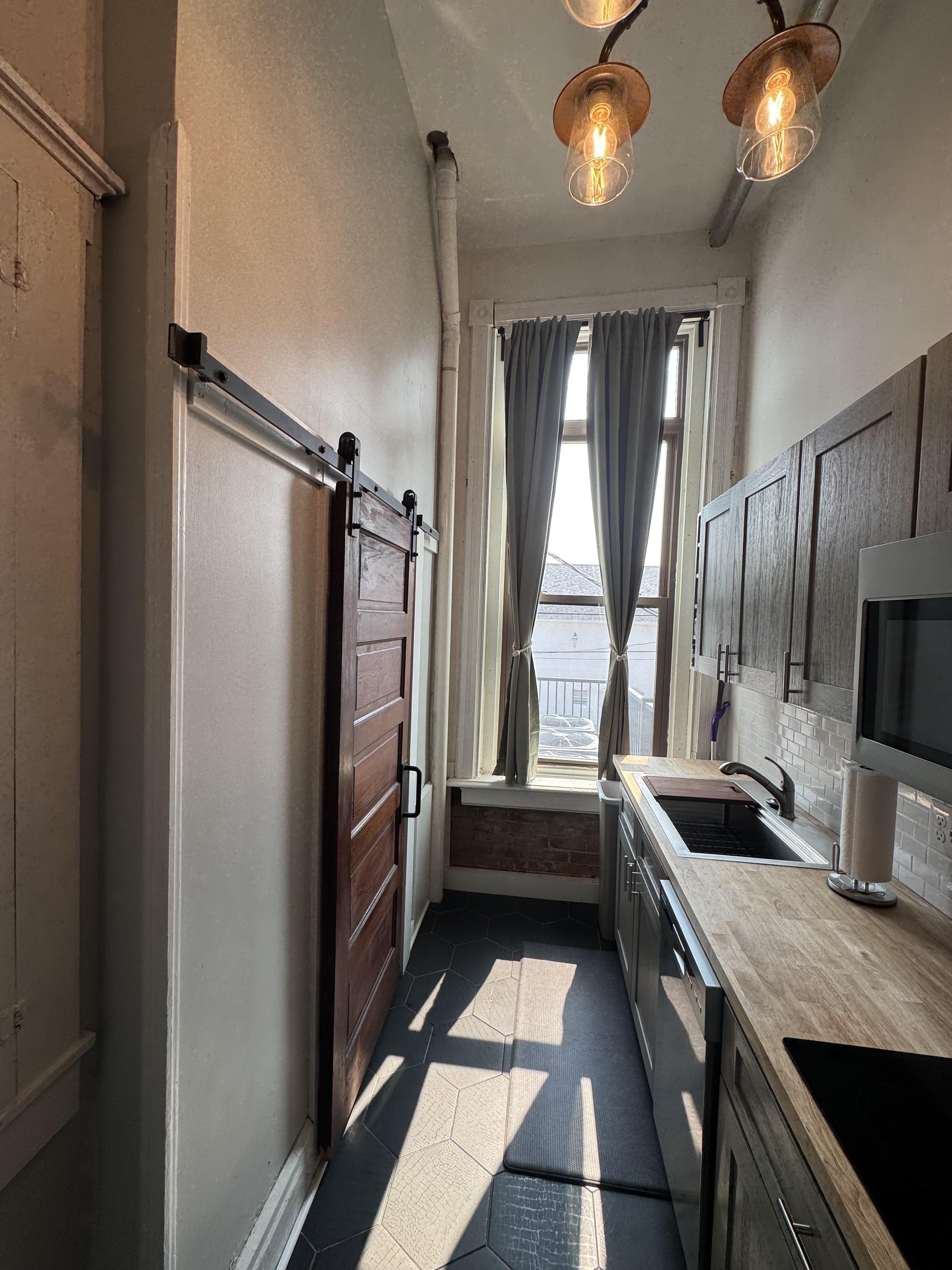 219 N Main St unit D – photo 5