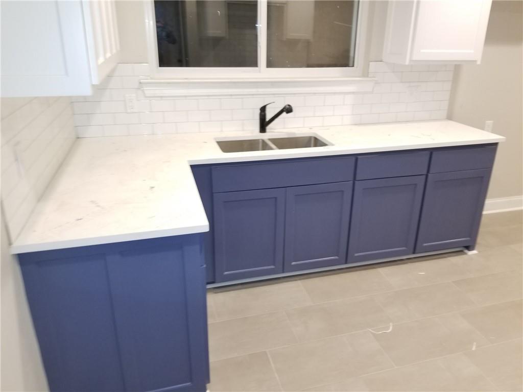 3715 Winbourne Ave – photo 1