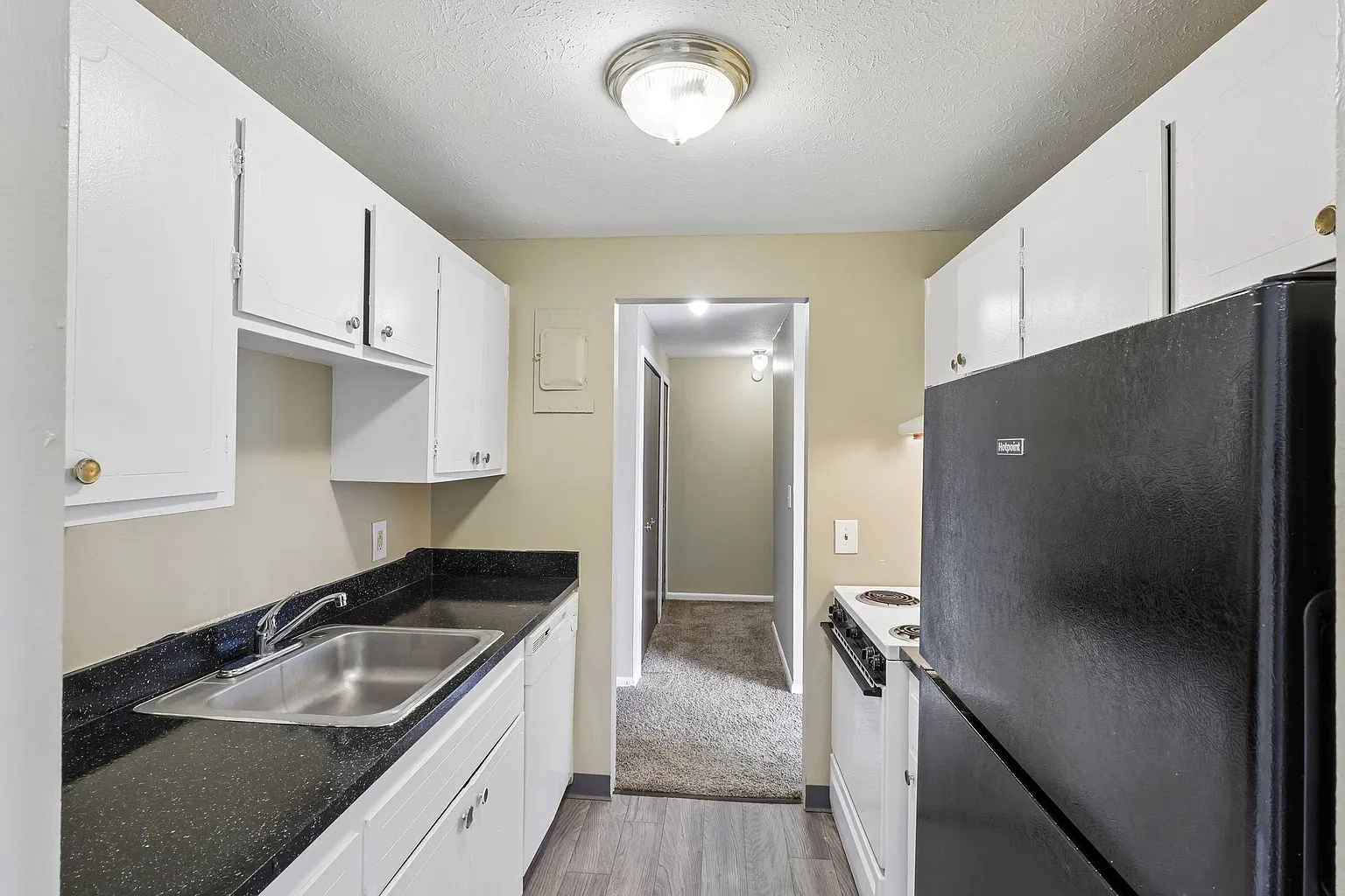 Columbus Park Apartments – photo 3
