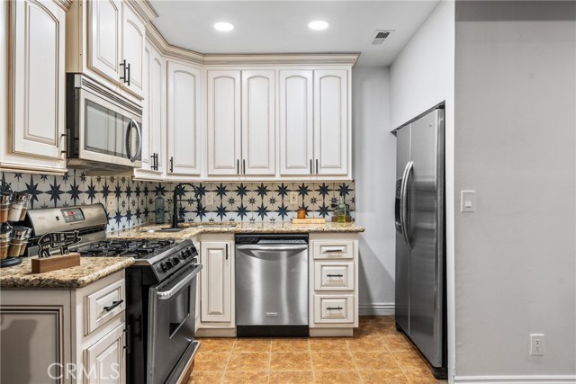 2371 Spring Oak Dr – photo 3
