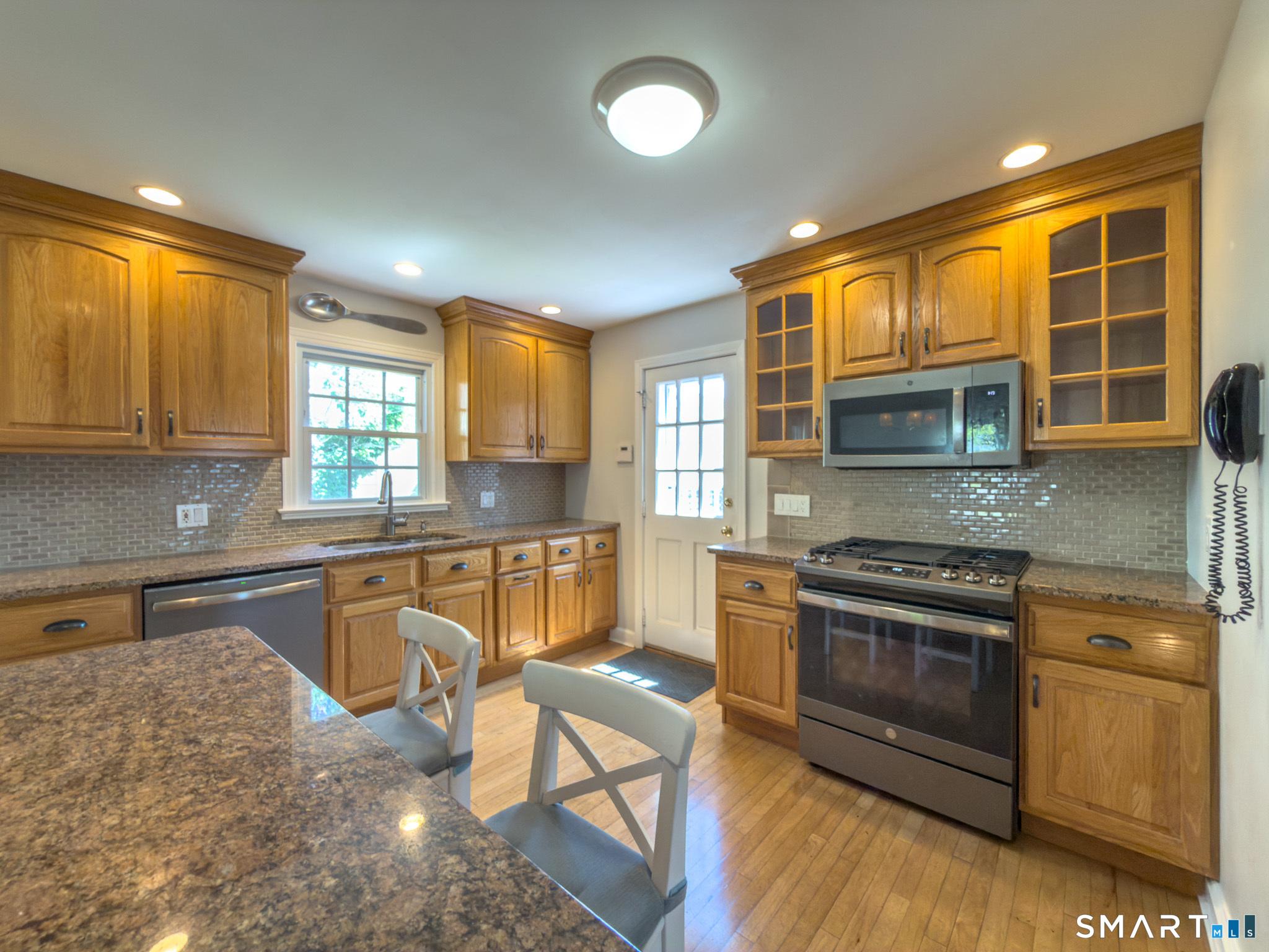 65 Buell St – photo 2