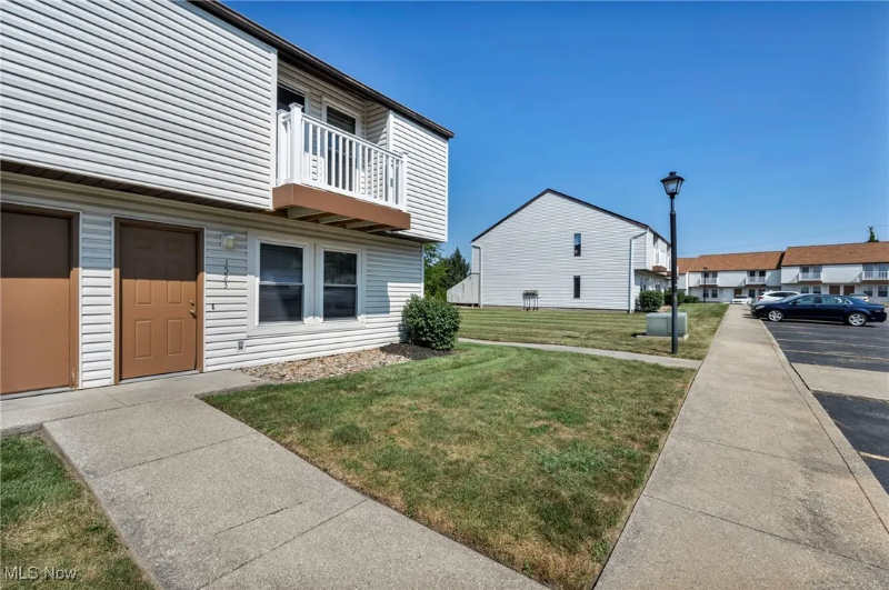 1505 Whitehall Blvd – photo 3