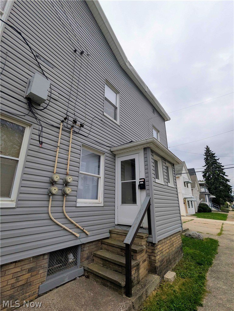 2915 Roanoke Ave #4 – photo 3