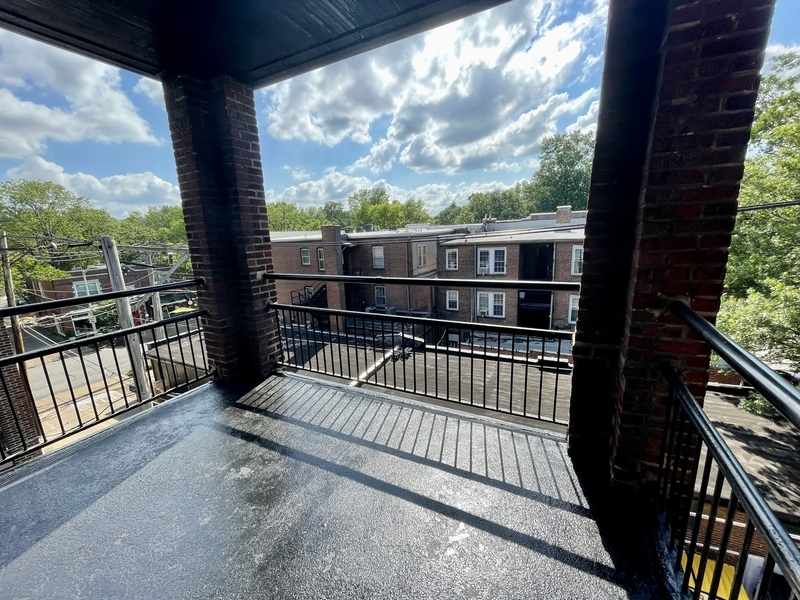 6332 N Rosebury Ave unit 2W – photo 4