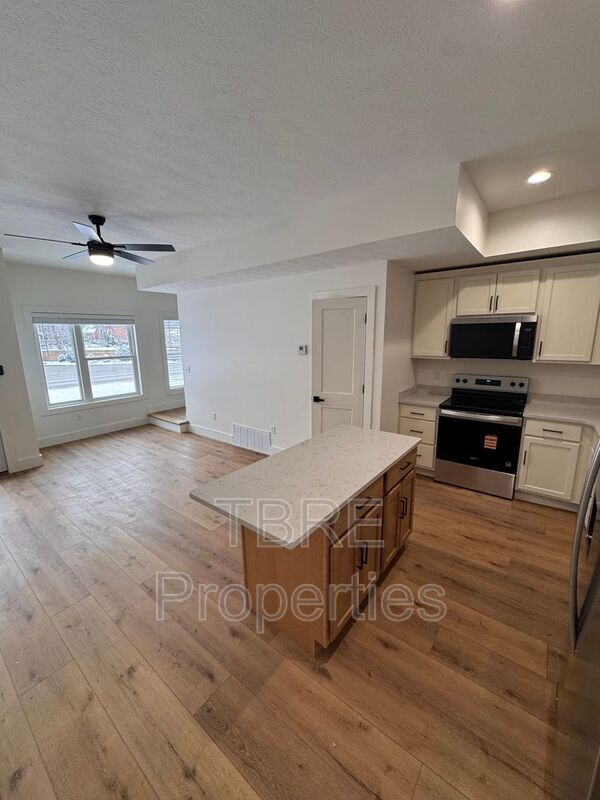 9587 County Rd 107 unit 1 – photo 3