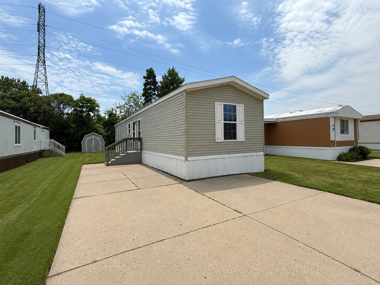 831 N Pontiac Trail unit 7 – photo 1